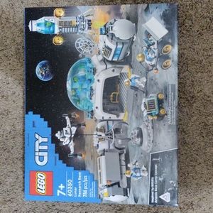 LEGO City space-themed playset – The LEGO City Lunar Research Base (60350) play